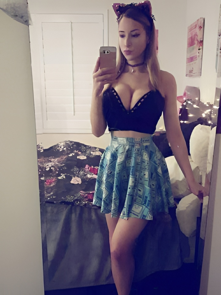 Ася привлекальеная девушка из Анадыря цена от 3000 руб