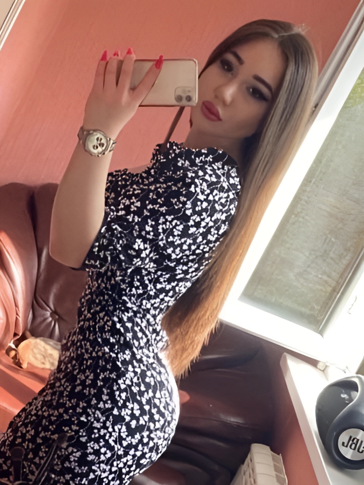 Екатерина привлекальеная девушка из Анадыря цена от 4000 руб