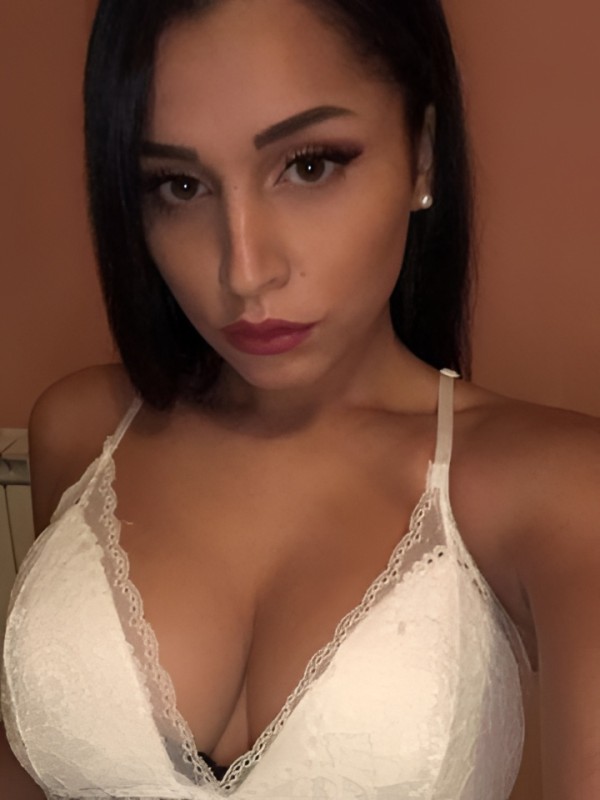 Лидия привлекательная девушка из Анадыря цена от 2500 руб