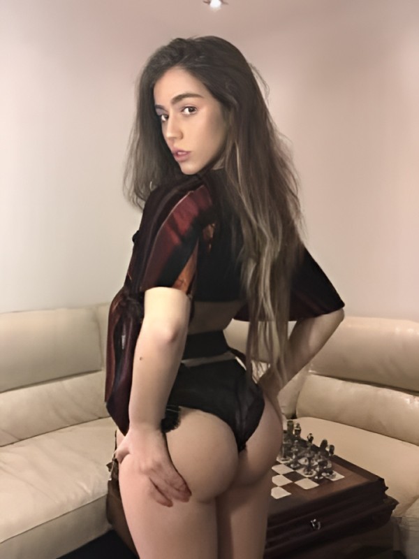 Роксана привлекательная девушка из Анадыря цена от 3000 руб