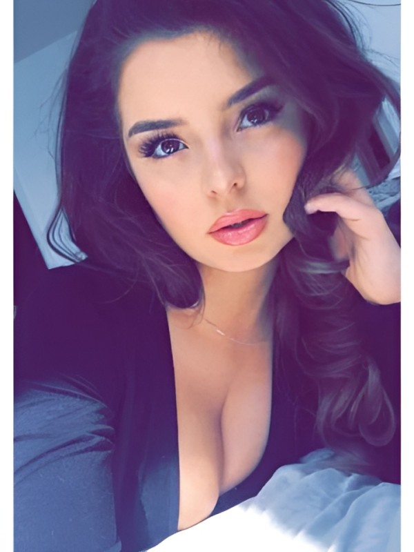 Виолетта привлекательная девушка из Анадыря цена от 5000 руб